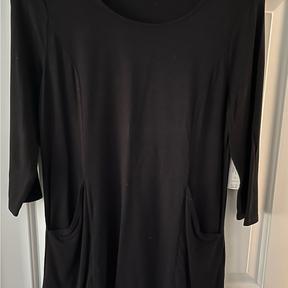 New with tags CHICO black tunic style shirt - Picture 4 of 5